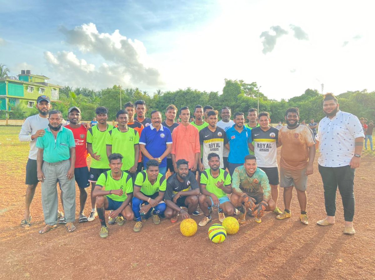 Akhil79727075's tweet photo. Youth of shirthal 
Football tornament 2021
@Prashant_Goem @Kaushal18762409 @caitufernandes @ManeshDessai https://t.co/V5tVENzaJw