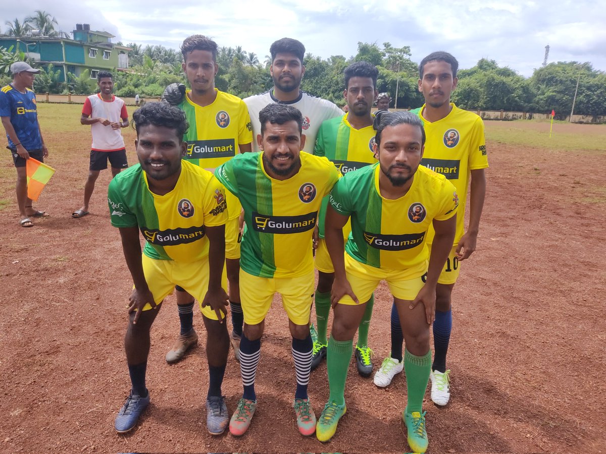 Akhil79727075's tweet photo. Youth of shirthal 
Football tornament 2021
@Prashant_Goem @Kaushal18762409 @caitufernandes @ManeshDessai https://t.co/V5tVENzaJw