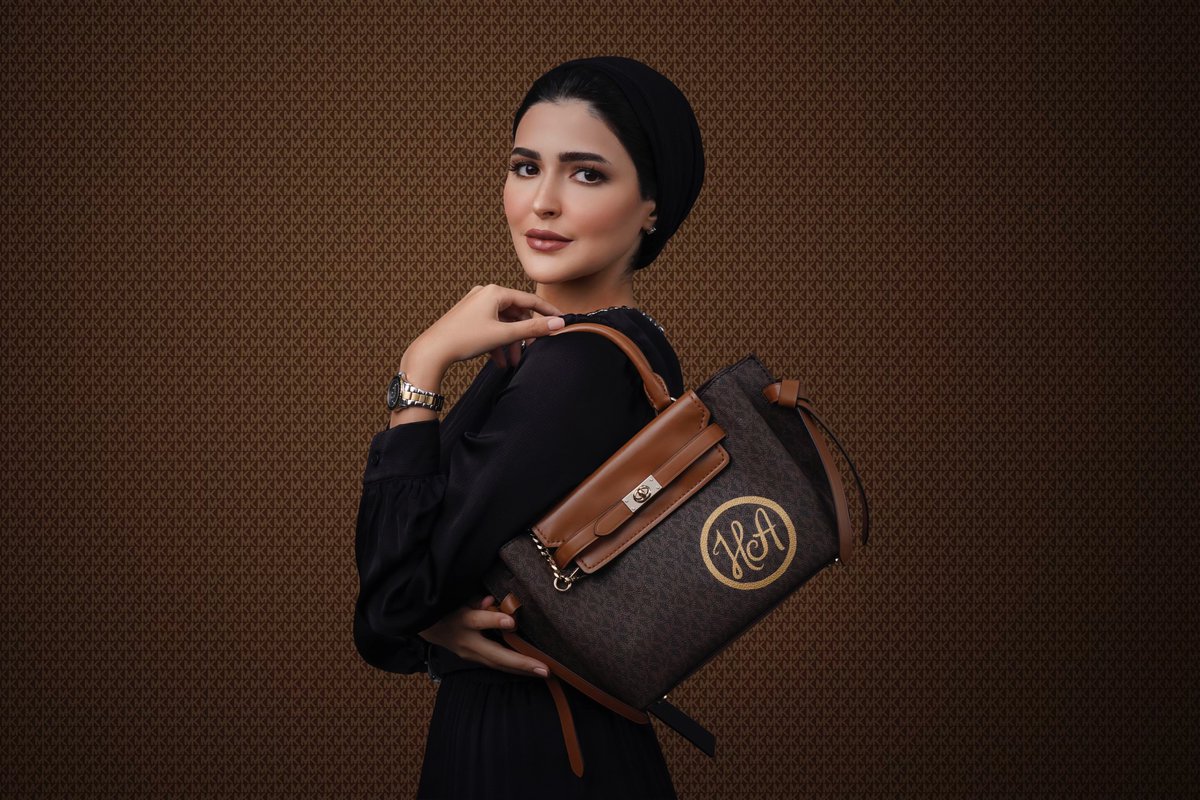 MALLOFQATAR's tweet photo. حقيبتك الجديدة بانتظارك 🤩
زورينا الآن و احصلي على حقيبة مايكل كورس مخصصة لك مثل حنين الصيفي 😍✨
زورونا الآن في #قطر_مول 13-16 أكتوبر📆
#MKMYWAY is popping up at Mall of Qatar 🤩
Stop by to customize your new
@michaelkors
bag like @haneenalsaify 😍✨
Visit us on 13-16 Oct📆 https://t.co/LChAHuRlew