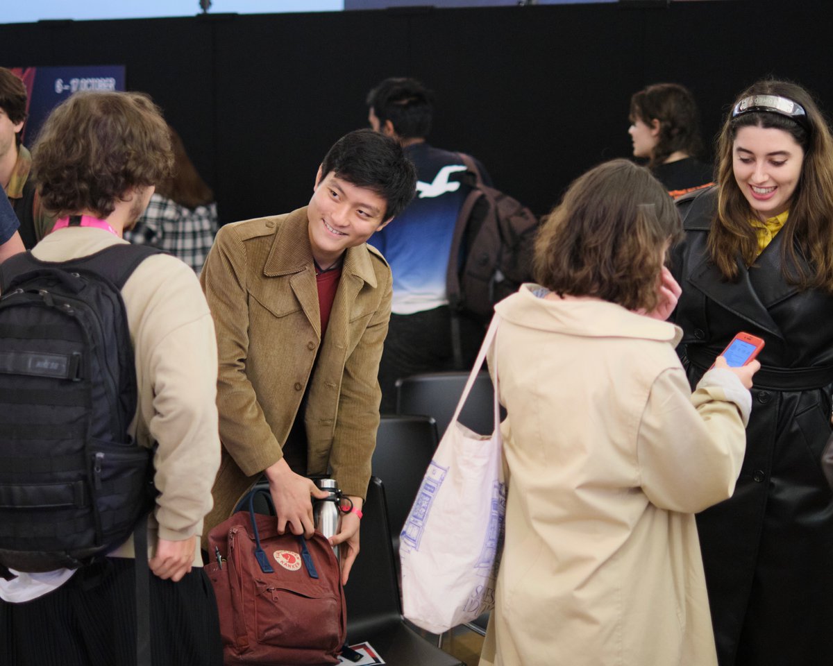 Looking to make connections in the film industry? New film collaborators? 

Come along to our free networking drinks event at #LFF this Sunday!! 👀🥂 Supported by <a href="/NetflixUK/">Netflix UK & Ireland</a>

Sun 17 | BFI Southbank | 6pm
bit.ly/3oNtWCL

📸Matt Towers Photography

👇More info👇