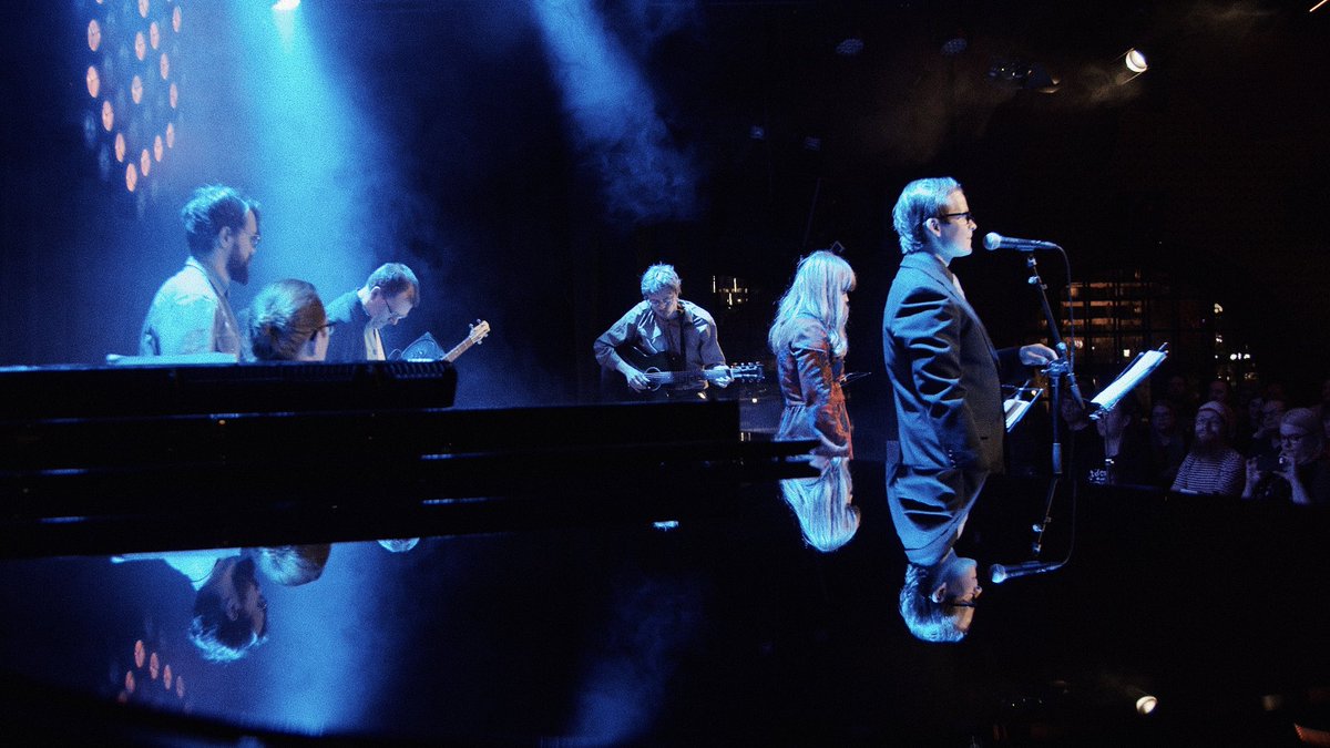 Paavoharju: Kuljin kauas (Live) video from the first ever Paavoharju live album now on Youtube. youtu.be/DWg1BmyWyr8