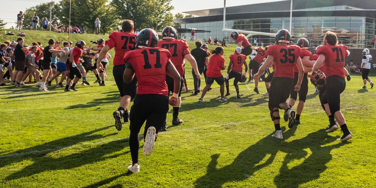 “When we won our first home game, we had students on the hill, we had students in the stands, we had students everywhere, and it really did feel like community coming together.”— @grinnellprez Anne F. Harris 🏈🎉 @gcpioneers @Grinnell_FB #GCPride apnews.com/article/colleg…