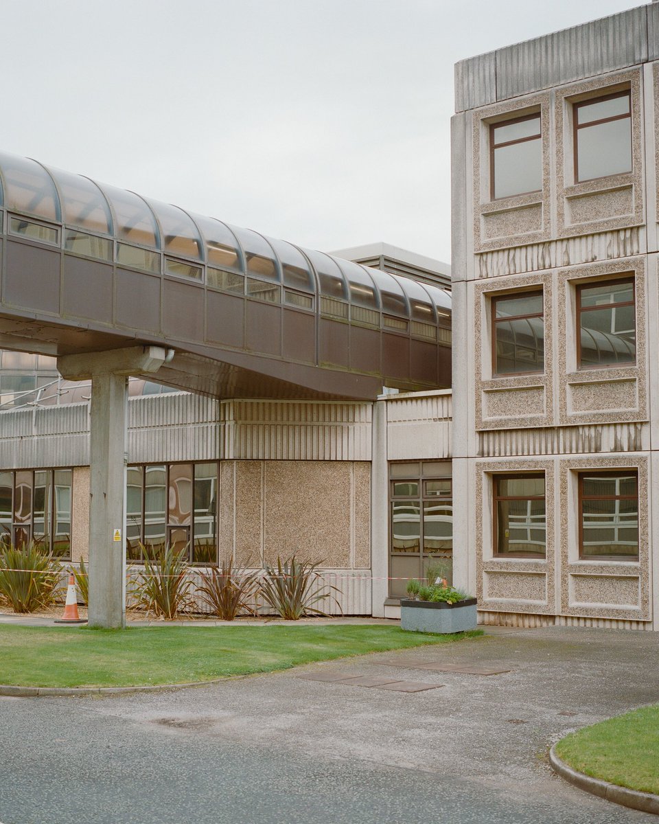 Runcorn, Cheshire - 2021

#mamiya7 #kodakportra400