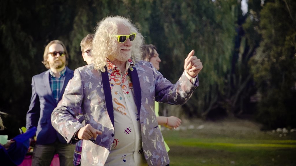 The Dancing Man of L.A.
By Scott Sheppard &amp; Jen Fodor

69-year-old Howard Mordoh is possibly the world’s biggest concert enthusiast. Self-described as a “professional audience,” Howard has been a notorious fixture of the L.A. music scene for decades.

l8r.it/csi2!