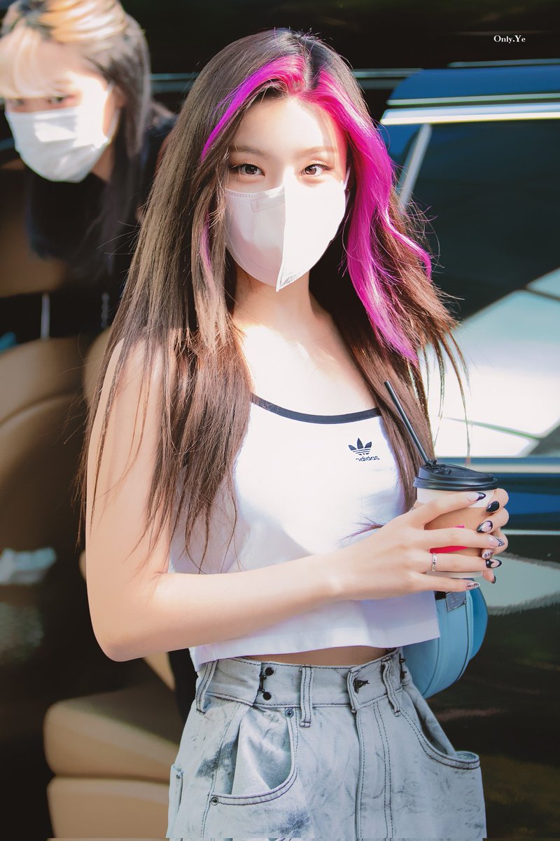 yesjihwang's tweet photo. https://t.co/LJot1TZEXi