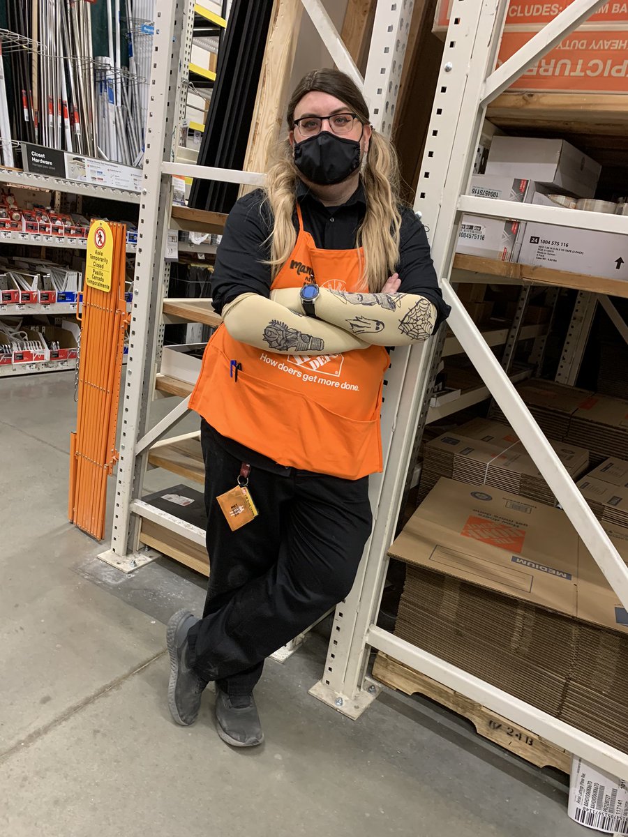 1003 MET team John dressing up like our ASM Angelina for cashier appreciation month! #weloveourhomedepot #NorthPacProud #crewattheview