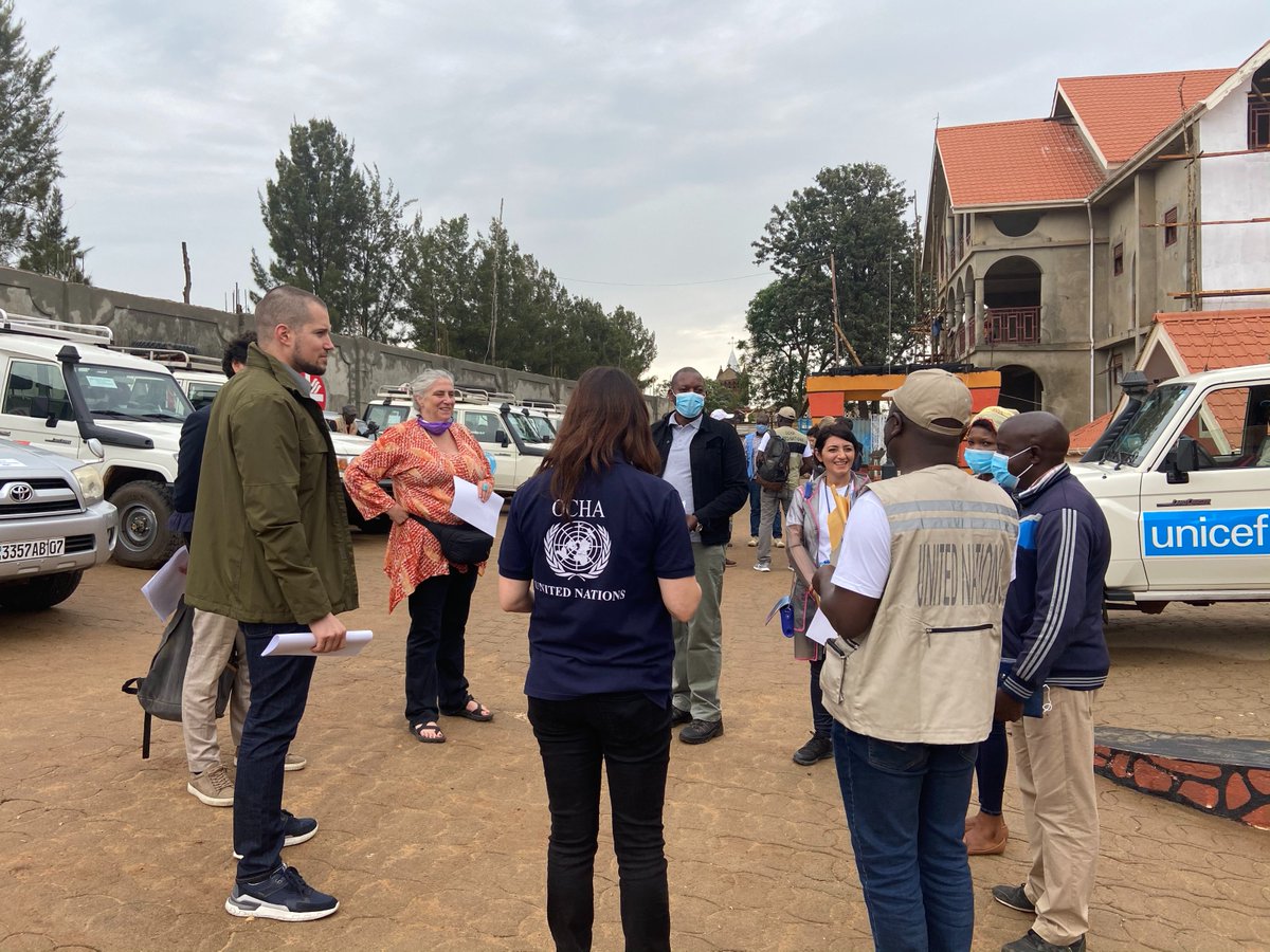 UNOCHA_DRC's tweet photo. A #DRC Humanitarian Fund joint donor mission is underway in the east with participating countries: 🇧🇪🇨🇦🇩🇪🇳🇱🇸🇪 Today, the delegation is visiting HF-funded projects in Mahagi, Ituri Province. 

#InvestInHumanity w/@CBPFs in DRCongo🇨🇩 https://t.co/hBBMuCSvFD