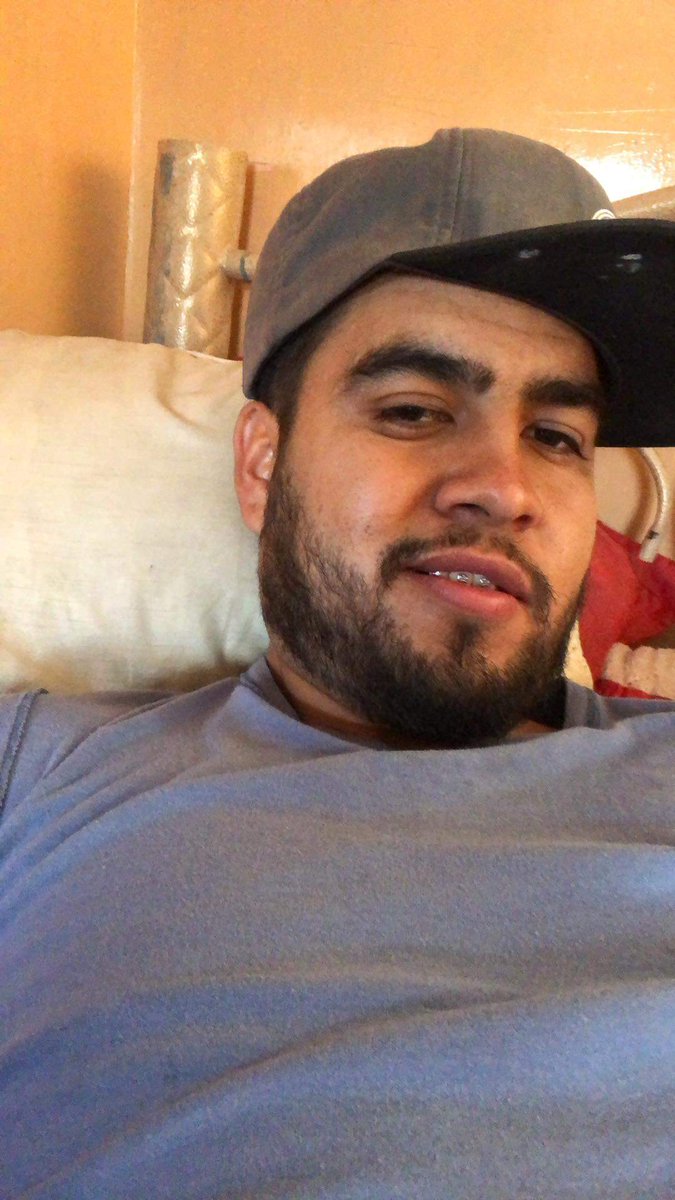 JuarezPakc's tweet photo. Miren  Este Compa...
.. 😈👌🏼👌🏼 https://t.co/zOlBG2KltC