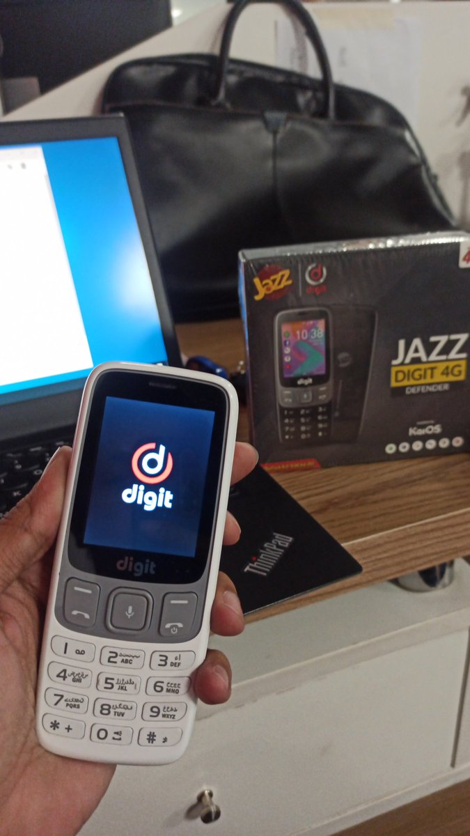 niazi_888's tweet photo. unboxing the Digit Defender for The defenders 💯💪🇵🇰
@digit4g
#WifiHotspot #Kaios #whatsappAudiocalling #maps #Digit4G #Dual4Gsim #PakArmy #radio #4GforAll https://t.co/06E5pCEhEx