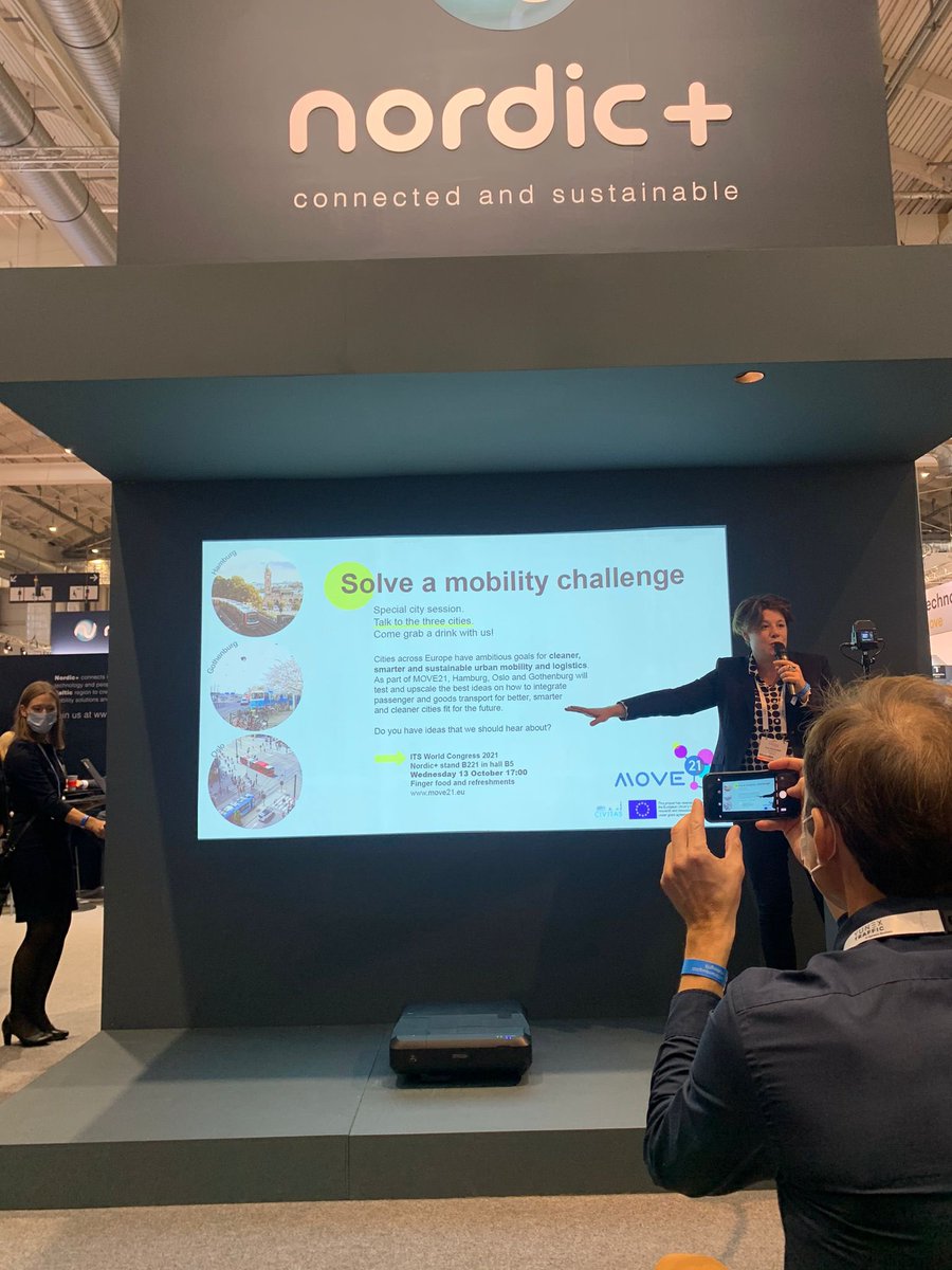 move21eu's tweet photo. Cities play a pivotal role in the green transition! Busy at #ITSHamburg2021 to promote #MOVE21 and to start a conversation about clean and smart transport fit for the future in European cities. Come exchange ideas with us if you are around! #nordicplus #h2020transport https://t.co/nSfpNVR8zq