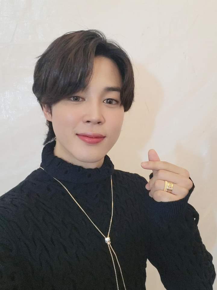 suaa04er__'s tweet photo. Chàng trai tuổi 27 thật hạnh phúc nhé , mong anh một đời bình an
Em iu Jiminie nhứt
 #HappyJiminDay #JIMINDAY #JIMIN #jiminbirthday @BTS_twt https://t.co/gSkLVKyGMM