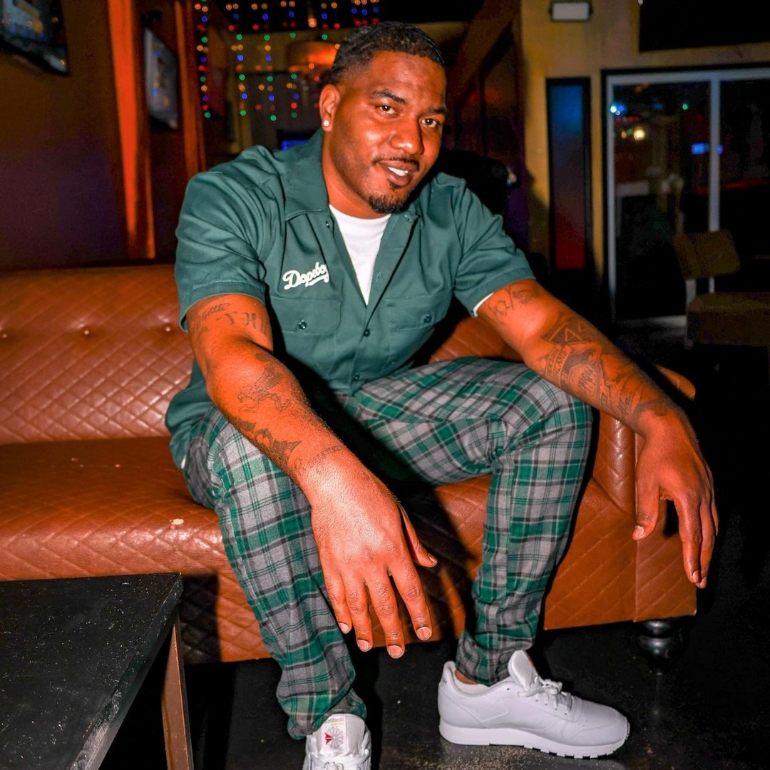 RapperYdd's tweet image. Let’s chat. Tell me what projects y’all are working on and how I can support you. It doesn’t have to be about music. I want just y’all to know I’m here for you as much as you are for me

📸 Cam Mitchell

‘Down in Florida’ OUT NOW on all platforms 

#RapperYdd #WesleyBaileyJr