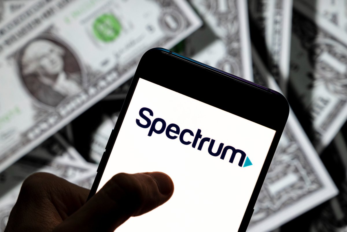 latimes's tweet photo. "In a strangely threatening letter, cable giant Spectrum warns a former customer he’ll be reported as a deadbeat unless he renews his subscription."

Column by @Davidlaz: https://t.co/5bovlDBGxc https://t.co/uprOeeef09