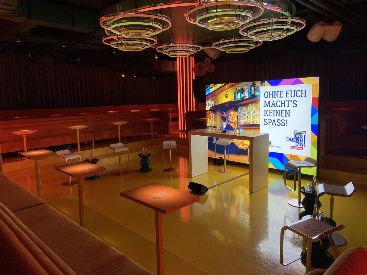 Politik im Club? Warum nicht - Wir freuen uns auf die Debatte mit u. a. <a href="/a_pinkwart/">Andreas Pinkwart</a> von <a href="/WirtschaftNRW/">Wirtschaft.NRW</a> zur Zukunft der Gastronomie &amp; Innenstädten mit lokalen Unternehmerinnen &amp; Unternehmern. Alles im frisch eröffneten The Paradise Now! Stay tuned… #obd2021 #OwnBusinessDay