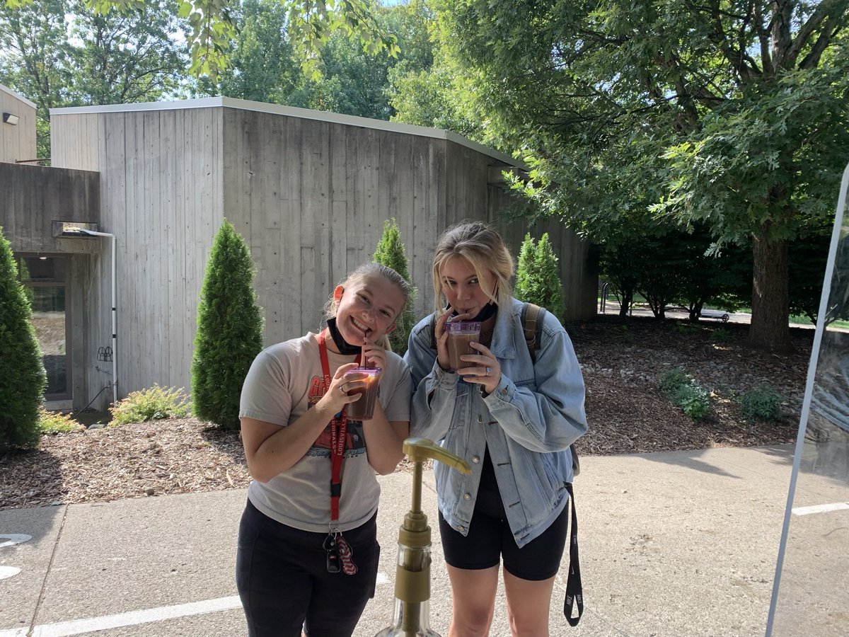 UofLBCM's tweet photo. Coffee and Conversations @UofLBCM @uofl #servingourstudents https://t.co/dxA0NKfZpT