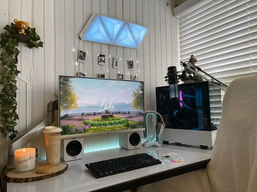 StogaCare's tweet photo. Do you like this game device?
We love unique looking setups, and I instantly fell in love with this one. What are your thoughts?
🎧🎧Credit by @elfc0ffee
🤗🤗🤗
#gamingpc #stogagame #stogatech #cpu #RGB #geforce #razer #videogames #nintendoswitch #gaminglife #ultrawidemonitor https://t.co/2KTtoMcCmw