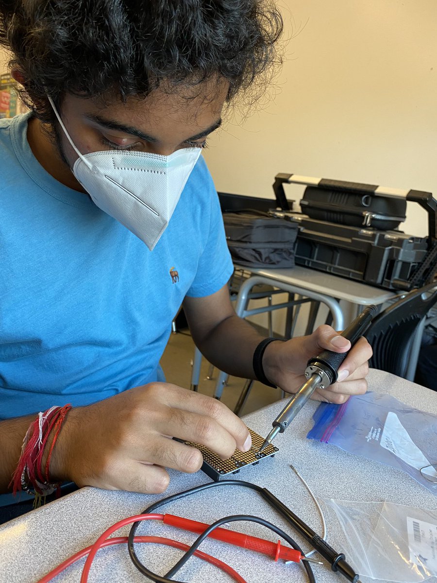 DiscoBots tweet media