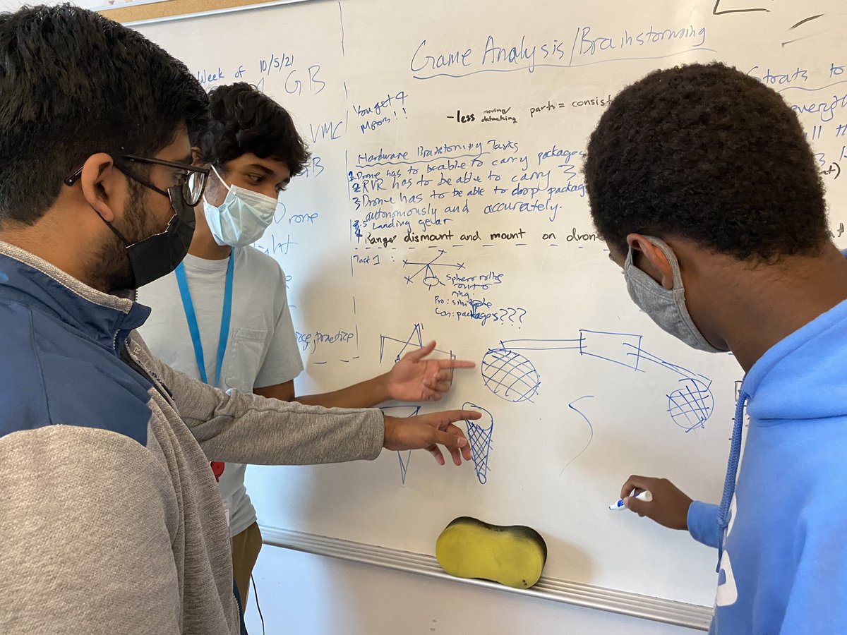 DiscoBots tweet media