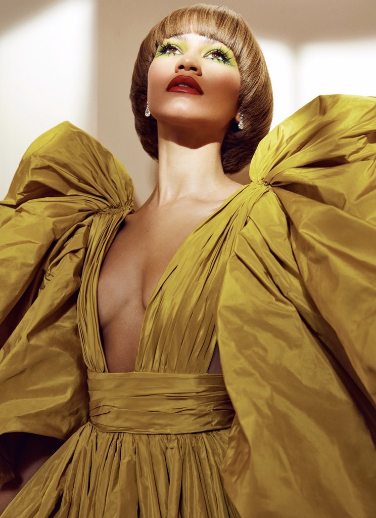 Zendaya's tweet image. A dream.

@InStyle @laurabrown99 
@ABDMstudio 
@LUXURYLAW 
@RaoulAlejandre 
@KimbleHairCare