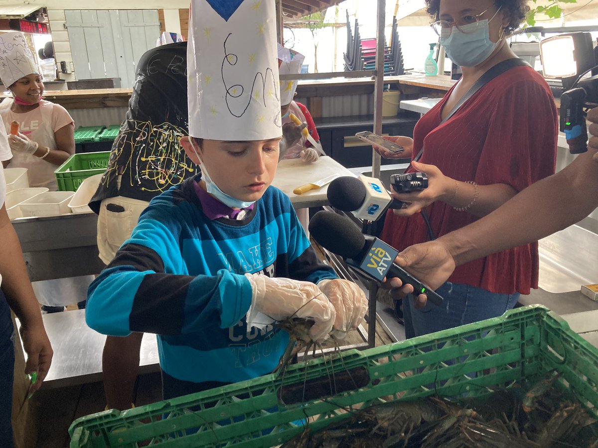 #SemaineDuGoût <a href="/CircoFdF1/">Circo FORTdeFRANCE 1</a> Les élèves de CM1-CM2 de l’<a href="/EcoleErmitage/">École de l'Ermitage</a> rencontrent le Chef Guy Ferdinand <a href="/VilleDuCarbet/">Ville Du Carbet</a>