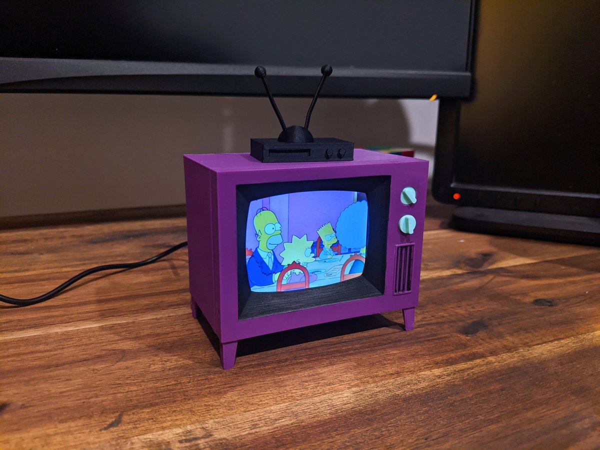 __AP___'s tweet photo. @theWithra Finished my Simpsons TV! Fantastic guide and build, thanks for putting it out there! Planning on a second one to loop the office next. https://t.co/ONAqRUHGc2