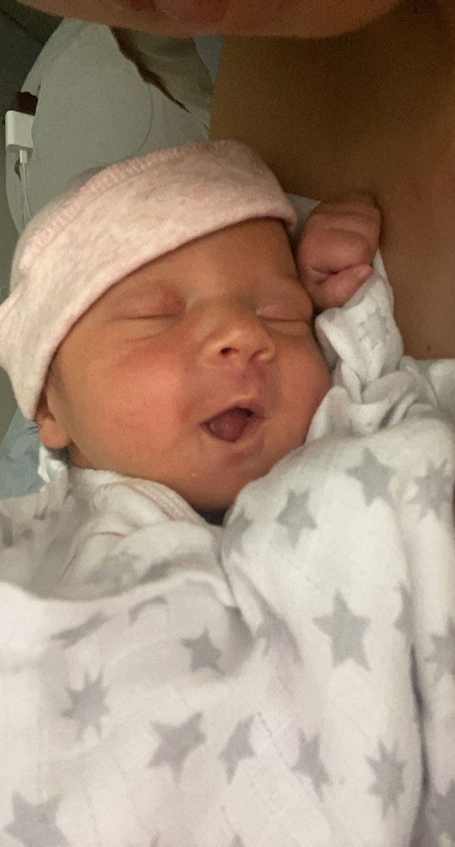 Kat_Valenz's tweet image. I’ve never felt more complete💖