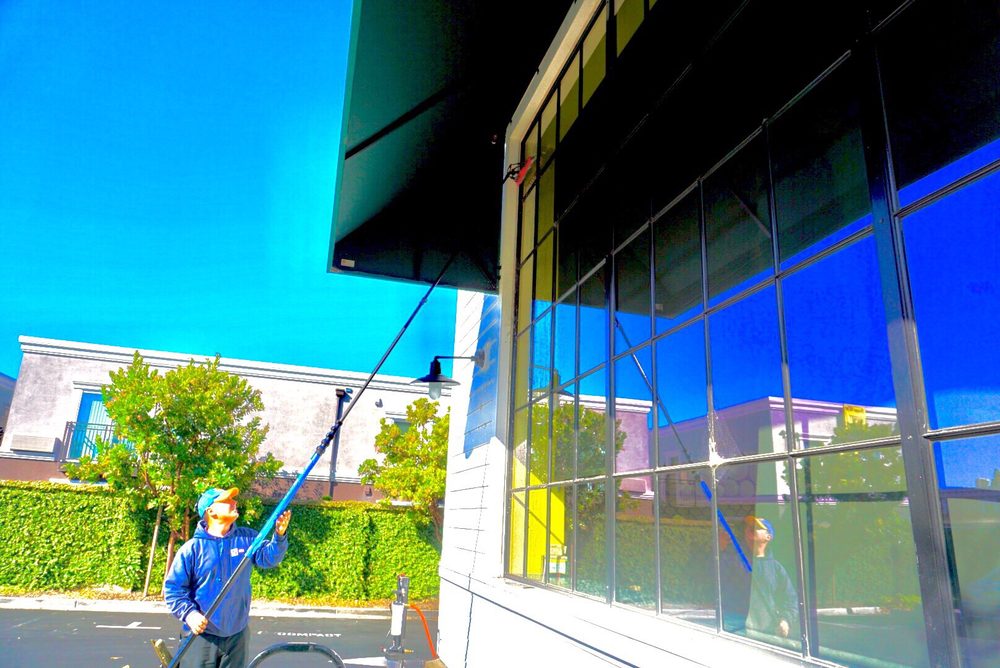 ProWindowClean_'s tweet photo. Professional Window Cleaning Service Inc. is one of the best names to go with when you are looking for professional window cleaning. Check us out here! https://t.co/oHrtCea91H #CommercialPowerWashingServices #ProfessionalWindowCleaning #Berkeley WindowCleanings https://t.co/6sbeRylVEn