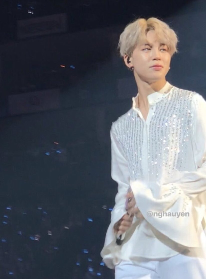 jiminotice's tweet photo. Razões que me fazem acreditar que Park Jimin é um anjo na Terra - a birthday thread to my little angel, mimi 💛

#MagicalVoiceJimin
#StageLegendJimin
#27YearsOfInspiration
#OurShiningStarJimin
#HappyJiminDay 
#LightofOctober
@BTS_twt https://t.co/VJFcko5k29