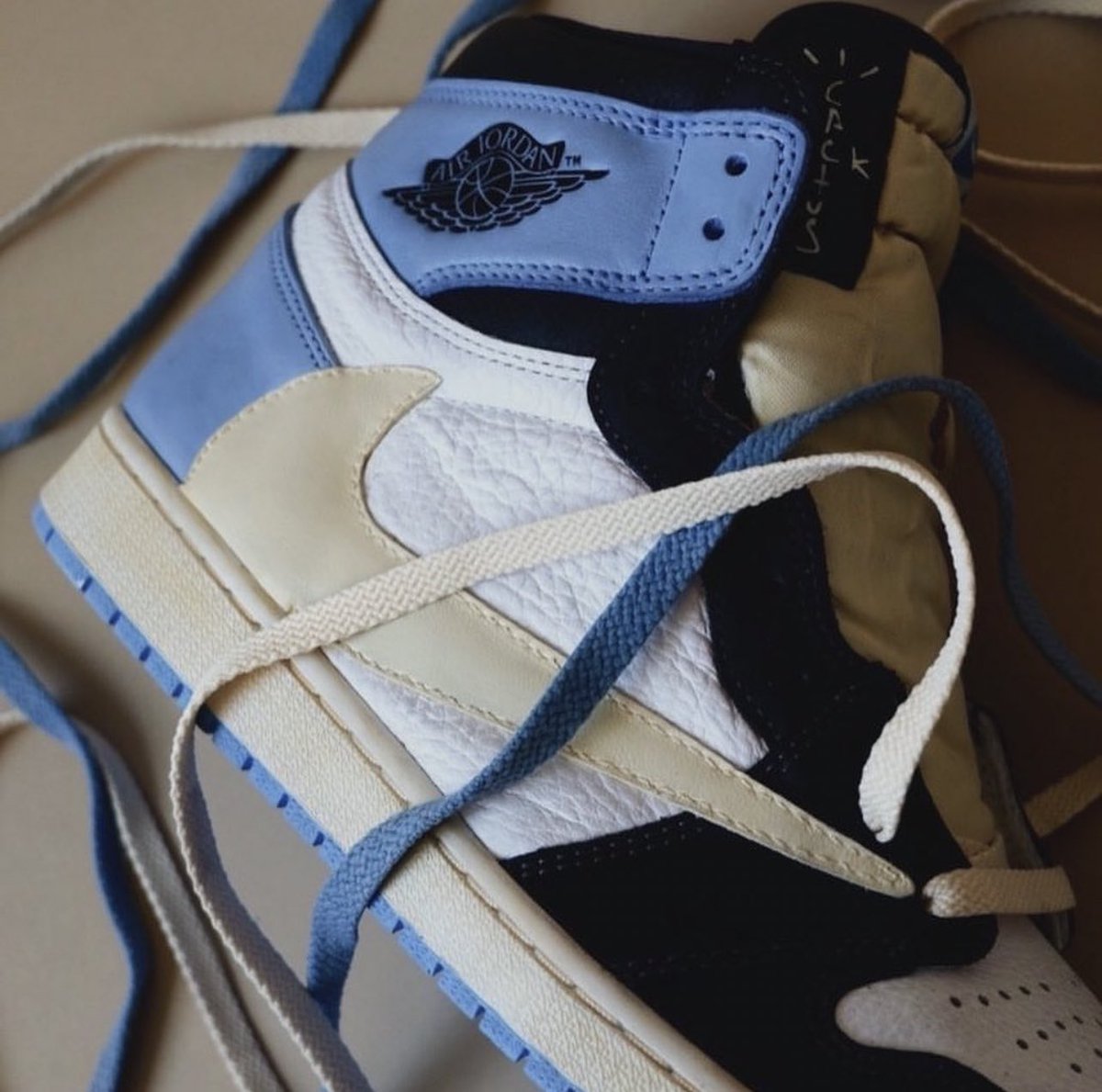 travis scott obsidians