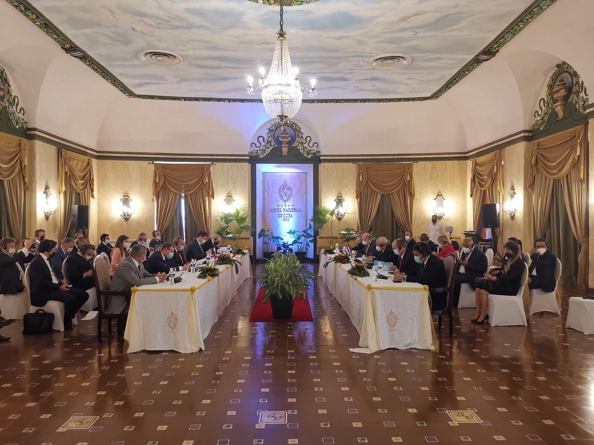 VPM Ricardo Cabrisas y Vicepresidente del gobierno de #Rusia Yuri I. Borisov, copresidentes de Comisión Intergubernamental dialogan hoy sobre relaciones económicas bilaterales. #CubaNoEstaSola #NoMasBloqueo