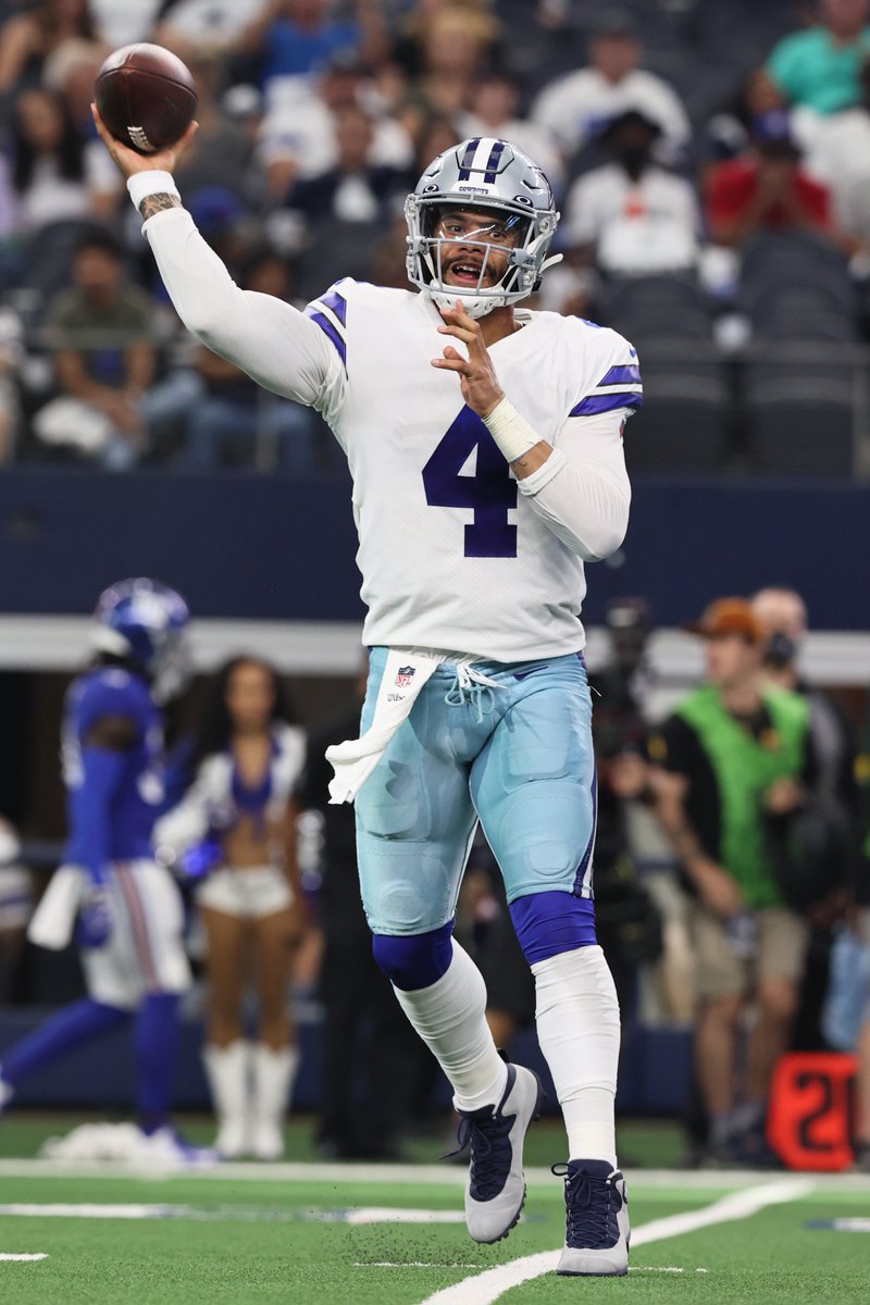 PFF_Fantasy's tweet photo. Dak Prescott: 7 passing TDs of 20+ yards

Most in the NFL 🤠 https://t.co/jQUmYPLmsJ