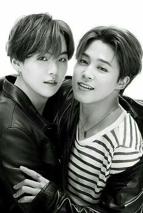 sassyangel95's tweet photo. Manifesting #ItsSugaHyung 🧎 https://t.co/QGYqOVXDZe