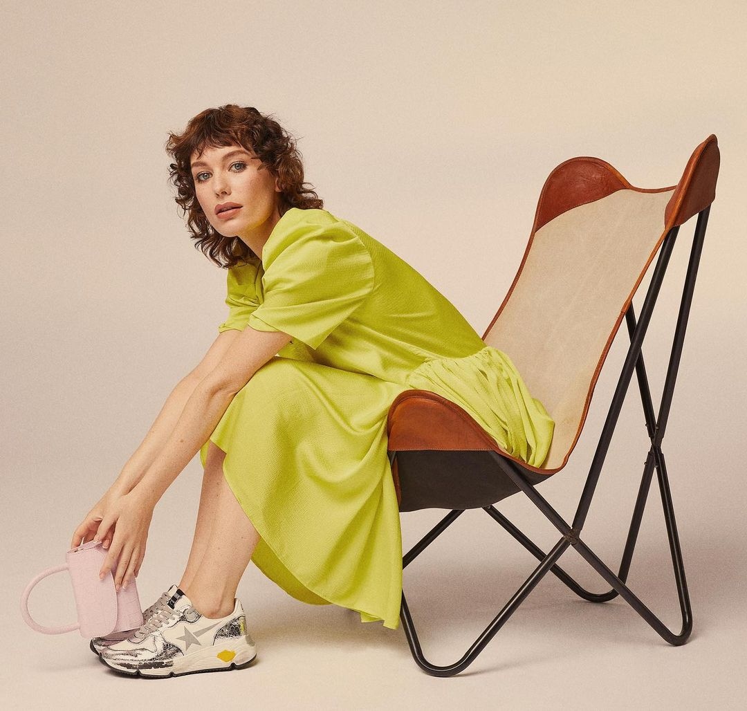 JadoreModelsUK's tweet photo. BETH ROTHWELL bringing the COLOUR into fall for @coggles Pre A/W campaign 💐
See more of Beth here: https://t.co/7TWlHolSab
#jadoremodels #jadorefam #model #inclusive #photoshoot #coggles https://t.co/UeQw4nHpzb