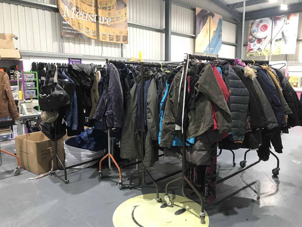 AndZips's tweet image. It’s beginning to look a lot like AUTUMN🍂🍁 
Rails full of coat zips are flooding our floors keeping our wonderful colleagues busy!