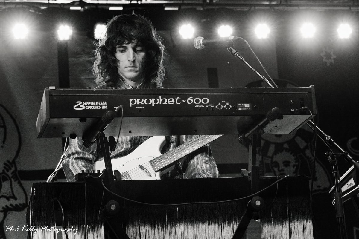 Thanks everybody who came out to Club Congress!
New show announcements coming soon. 
Photos by Phil Kelly.