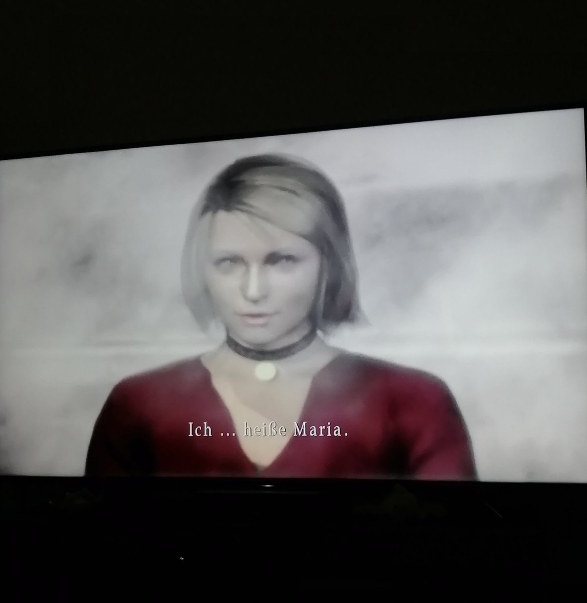 Yumimogry's tweet photo. Es wird Silent Hill 2 gespielt 🎮 hab mal wieder Lust aufs game bekommen nachdem ich Aya's Beitrag zum #retromontag sah 😃 https://t.co/S2sZH29z19