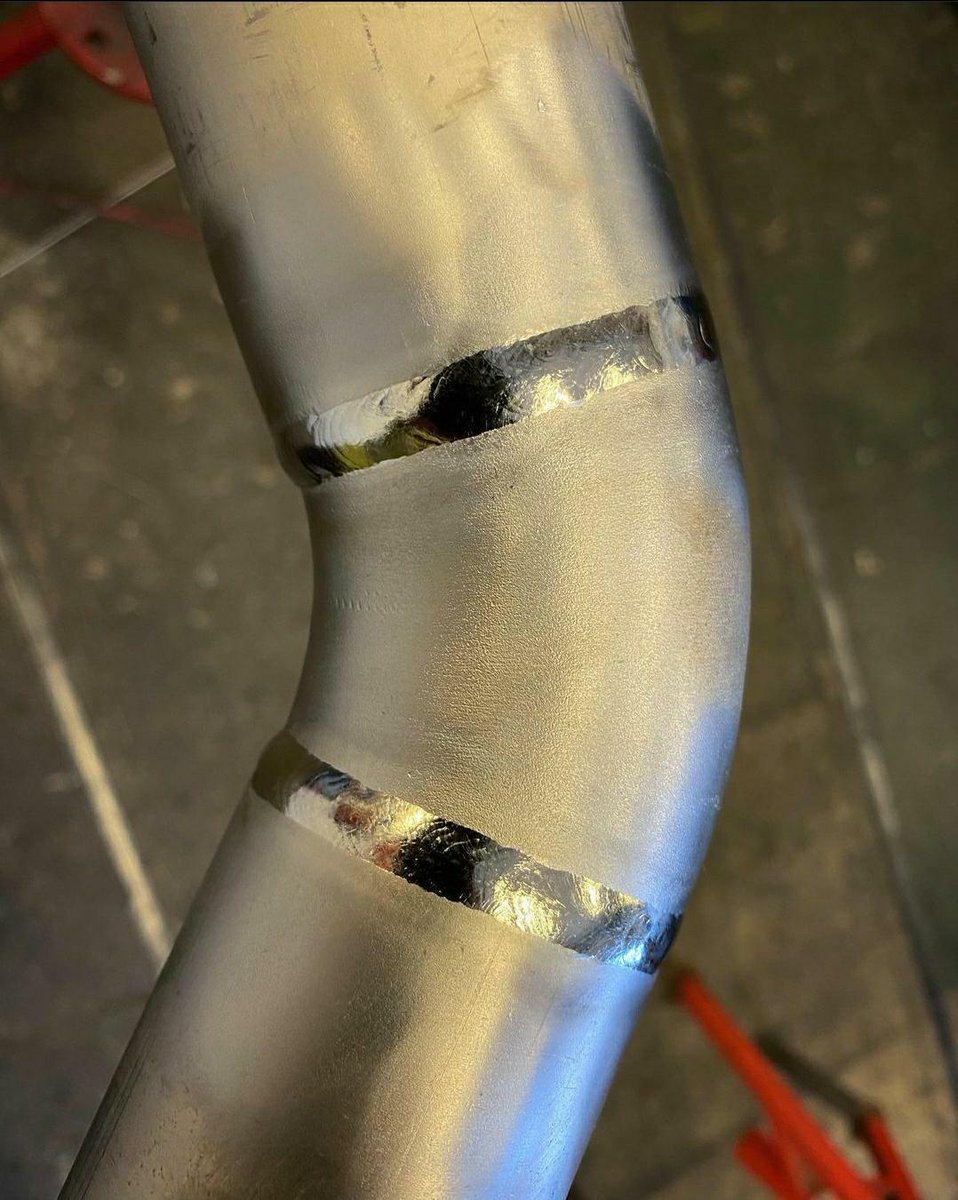 Thanks for sharing! @titechpro
🙌👨‍🏭💯

2" Titanium grade 2 welded with @froniusweldingusa #MagicWave203i and @titechpro Trailing Shield® 2.0™ by @titanwelds

#tigtuesday #fronius #welding #weldinglife #ilovewelding