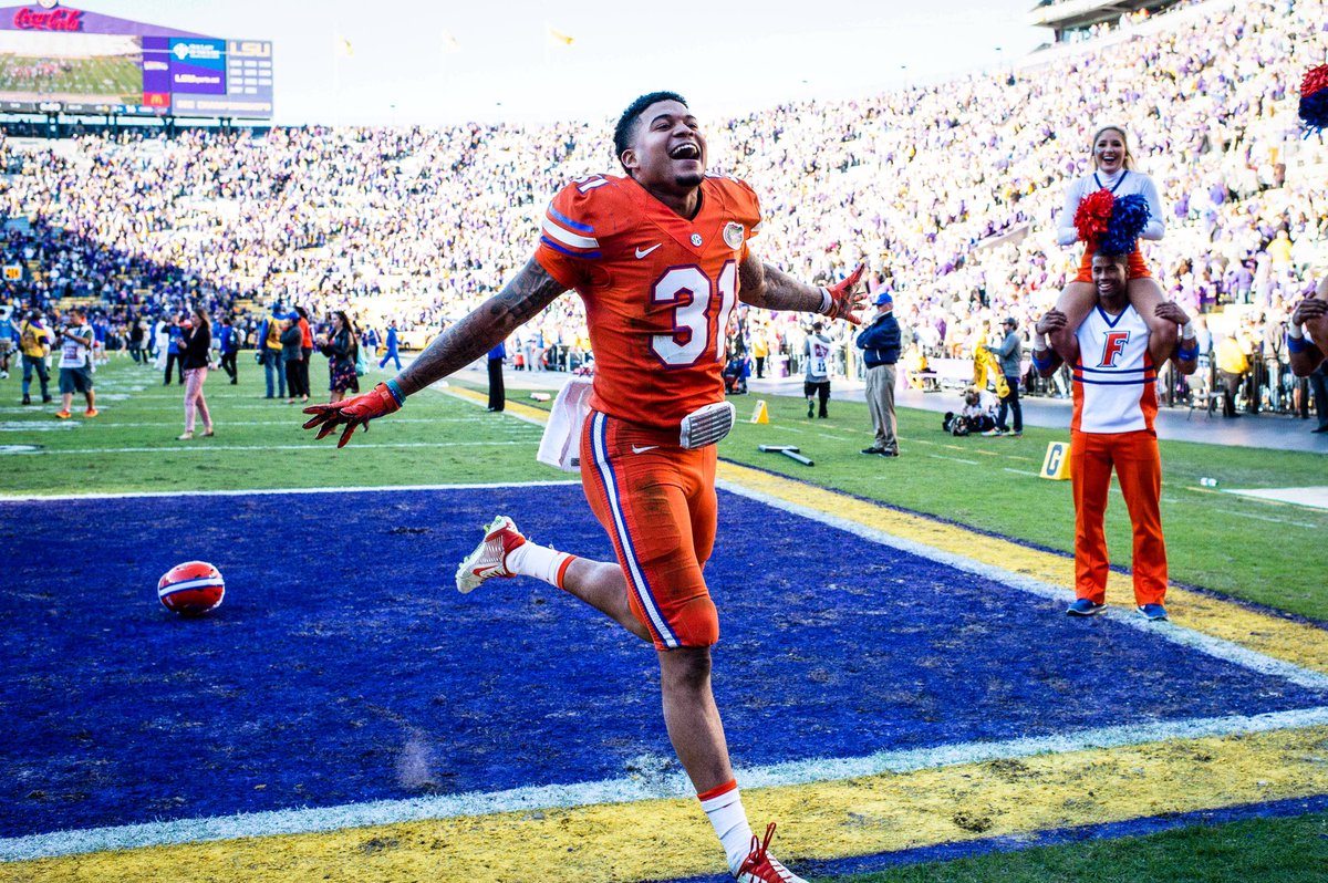 GatorsUnis's tweet image. The #Gators last day game in Baton Rouge?

🟠🟠🟠

The combo was 3-0 under McElwain heading into the matchup, and returned home 4-0 🐊

#GoGators #JUMPMAN