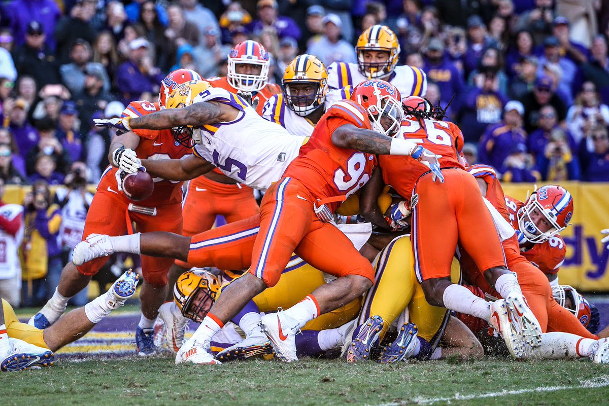 GatorsUnis's tweet image. The #Gators last day game in Baton Rouge?

🟠🟠🟠

The combo was 3-0 under McElwain heading into the matchup, and returned home 4-0 🐊

#GoGators #JUMPMAN