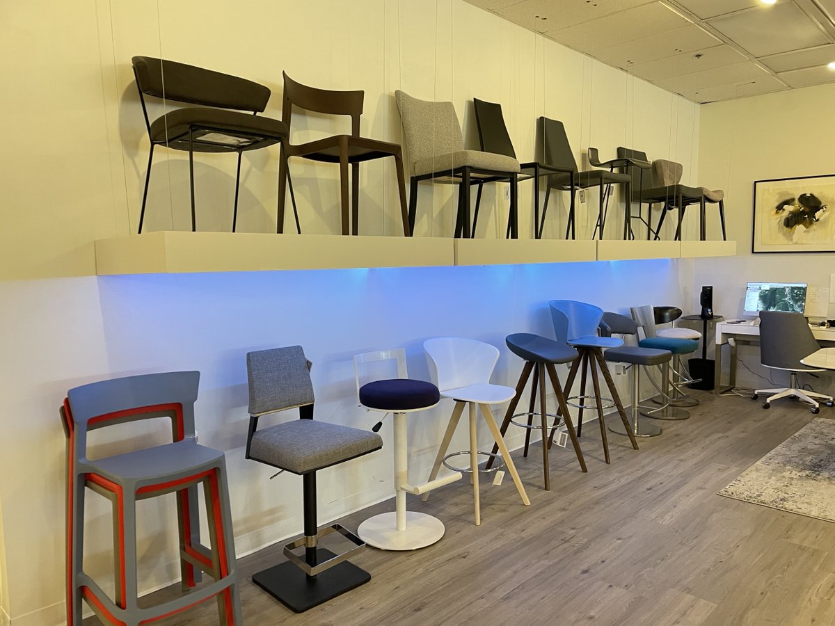 Our designers have many talents!

Taylor, showcased one of his here in our Minnetonka showroom! 
Our new chair wall highlights the various dining chair and stool options that are available for custom order. 

#rosenthalfurniture #interiordesign #rosenthalinteriors #design