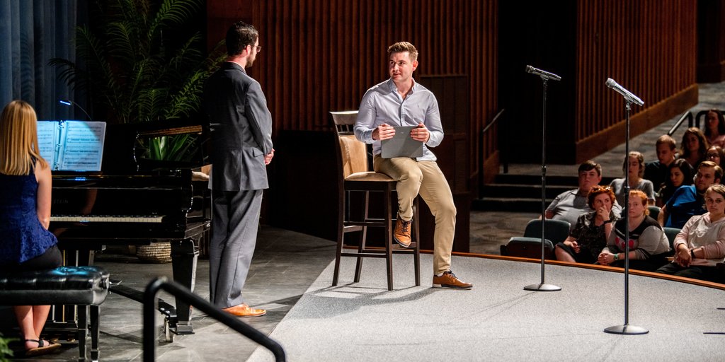 ConnectPCC's tweet photo. Last week, several of our voice students thoroughly enjoyed the opportunity to receive and observe vocal training from the world-renowned Irish Tenor, Emmet Cahill. 🎤🎶 https://t.co/xPV7OHfSFQ