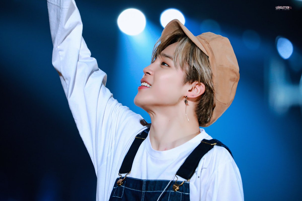bts__78JM's tweet photo. 私の大好きなじみんちゃん、生まれてきてくれてありがとう。これからも、じみんちゃんが笑顔と幸せで溢れていることを願います🍀
あなたは私の光です🌙 https://t.co/q1T4Fwnpfw