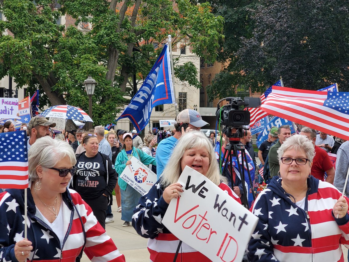 NorthwoodsDoe's tweet photo. Michigan Election Integrity Rally!
#auditMichigan Forensic Audit! https://t.co/OcP39CuJPx