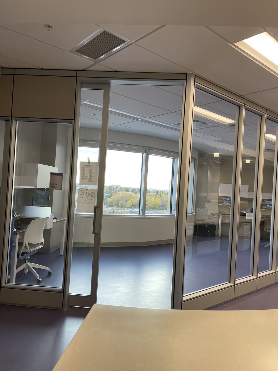 TracyKingRN's tweet photo. Getting acquainted with the Grande Prairie Regional Hospital with colleagues https://t.co/2aQvNDjJHJ