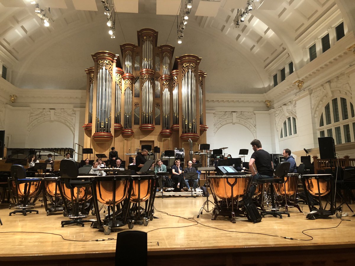 Thonight we had the great pleasure of welcoming <a href="/philbertpauken/">Paul Andrew Philbert</a> at <a href="/RCMLondon/">Royal College of Music</a>. Paul is the Princinpal Timpanist at the RSNO. He taught us a lot about the role of being a second timpanist. It was definitely a very interesting and useful class we all enjoyed. Thank you for coming🌞