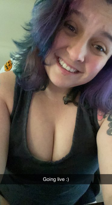 New hair new stream ❤️ #twitch #NewWorld https://t.co/E8GR9VjJ5N<a href="/tag/twitch"class="tags">#twitch</a><a href="/tag/newworld"class="tags">#NewWorld</a>
