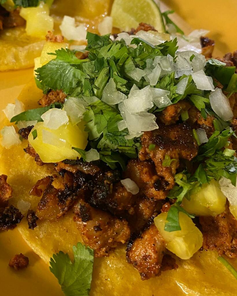 Reconnect with your BFF al pastor at taco circus💕Doesn’t she look delish👀 instagr.am/p/CU8V1JuLbfs/