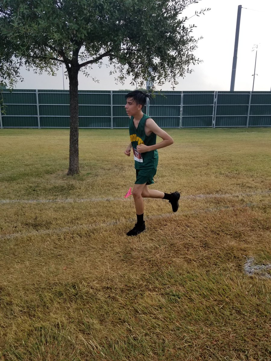 holmes_xc's tweet photo. JV boys finished 3rd! https://t.co/8sPTM09Rr0