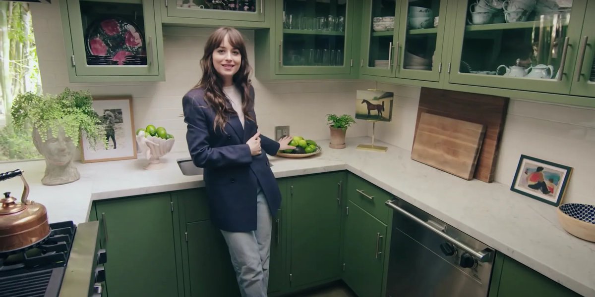 nah i think she’s just thinking about her green kitchen #dakotajohnson #dakotajohnsonskitchen #greenkitchen #limes