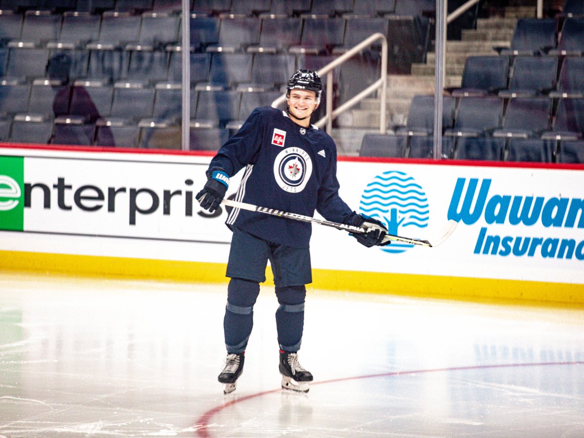 Who has two thumbs and is making his <a href="/NHL/">NHL</a> debut tomorrow? 

THIS GUY 👍🏼👍🏼